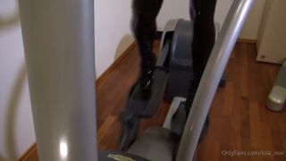 Heavy rubber workout part 2 Download New Porn Video Fast ...-6