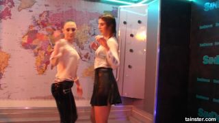 Porn tube What a Wet and Wonderful World!-1