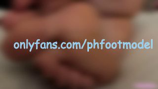 Phfeetgirt - 20 yo girl honest laughing on footboy-5