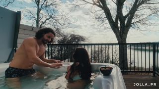 Mark Me Trae Frutitas Mientras Me Bao En El Hot Tub 1080p-1