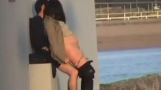 Maximal zoom on the young couple  720 Voyeur!-3