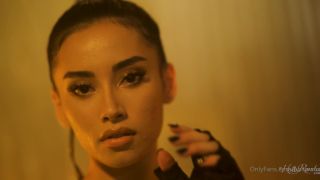 Holly Randall 0gnr04mopnco90qivpm52 source-2