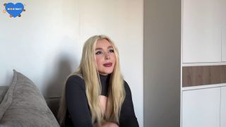 Blondessa - I cheated on my husband with a delivery guy while he was taking a bath 4 - Russian-2