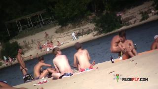 Everyone is staring at these gorgeous naturist teens  5-4