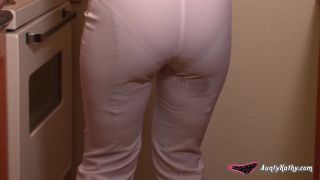 [SiteRip] AuntyKathy big ass aunty wets her panty big ass auntykathy-6