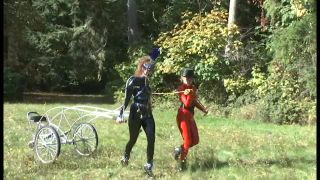 House of Gord14 10 31 Endza & Ivy - Ivy's Morning Ride-4