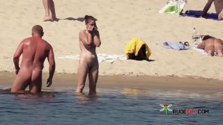 Nikki Hunter Nude  Plage-1