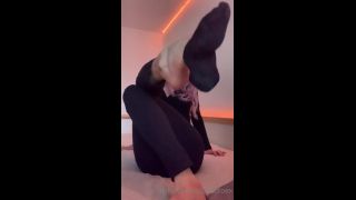 Kitsunematic () - if you have rebill on youll be getting the full video in a few 15-12-2020-2
