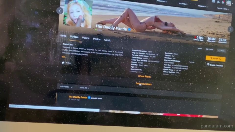 Scarlettepanda Bowjob Under The Table With Daddy Nothing Better Than Doing Work (Pornstar)