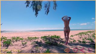 WifeyDoesWifey Dances NUDE at a PUBLIC Beach-0