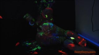 Roxy Raye rr BlacklightMess-6