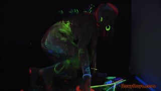 Roxy Raye rr BlacklightMess-7