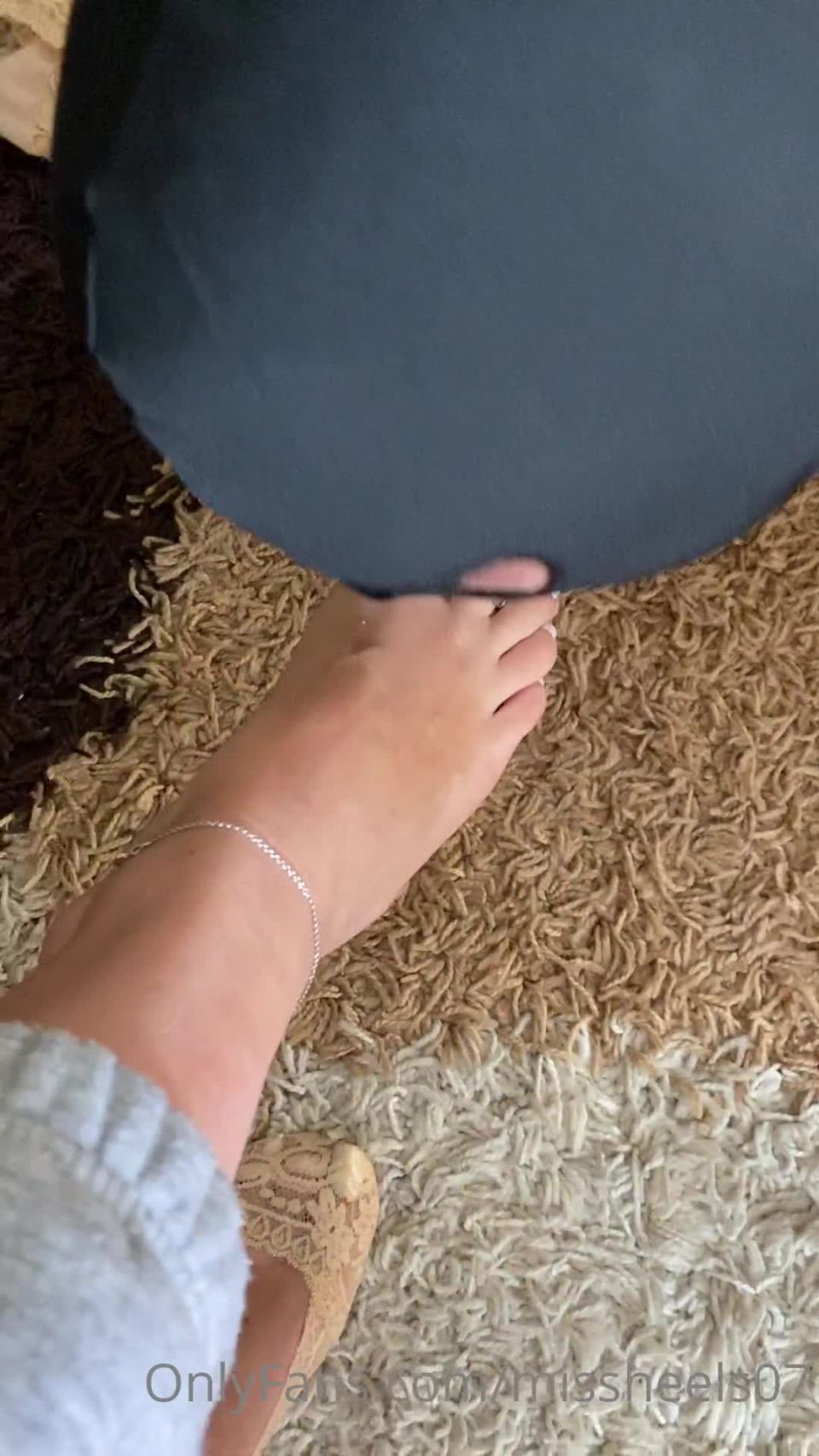 online xxx video 44 foot fetish socks feet porn | missheels070211 | foot