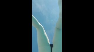 Onlyfans - Onebigkiss - How slowly my ass is drifting on the water - 27-01-2020-1