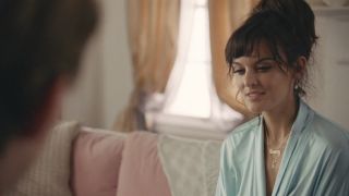 Frankie Shaw - SMILF s01e02 (2017) HD 1080p - (Celebrity porn)-4