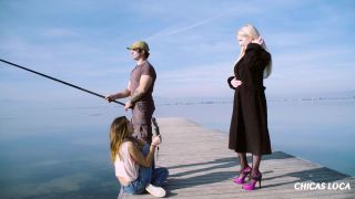 Frida Sante, Georgie Lyall - Two Pornstars Fuck With Stranger On Public Beach HD - Public sex-1