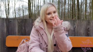 Lovly Luna - Outdoor auf dem Tisch gefickt - Germany-2