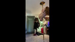 Valerie - juicyassvalerie () Juicyassvalerie - i pole danced today see if you can spot the nip slip 10-05-2021-2