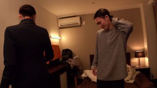 HALT-066 3か月セックスご無沙汰 欲求不満キャビンアテンダントが黒パンスト美脚で乗客を何度も射精させる 高身長巨乳CA 沙月ふみの-6