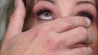 Custom Fetish - Amber s Eyes Are Touched - Fetish-2