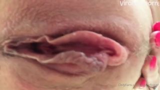 GIGLIAN FOSTER  hot Giglianfoster Masturbates her Pussy with a Glass Dildo in Solo Sex Video on OnlyFans-9