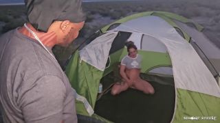 Devon Kockz,Simone Steele - Desert Camping Squirt Session-2