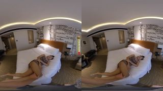 Thai VR Temptation: Petite Fern's First Date Fantasy 4K-1