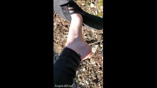 online clip 40 Sloans Paws 25 - foot - handjob porn foot fetish domination-0