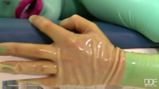 Latex Lucy A Clinic No Other (Bukkake porn)-4