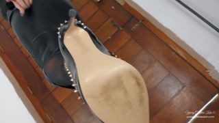 free xxx video 47 Young Goddess Kim - First Day as a doormat on pussy licking amazon femdom-6