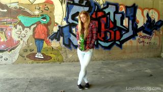 Chrissy Fox's Hot Bladder Bulge Action Revealed-1