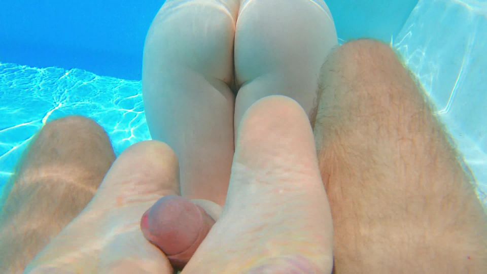 Ginger Mermaid Underwater Footjob Pov Video Sex Download...