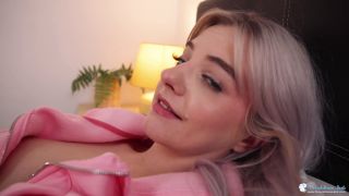 Blonde Gabie - SLEEPOVER WITH STEPSIS.-2