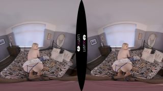 LustyVR Em Yang 4K Oculus VR Tease cum Showdown-2