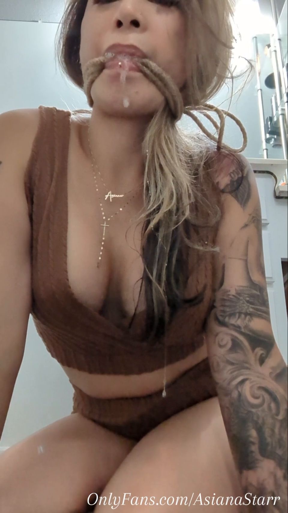 asianastarr 2024-01-12 Rope gags are so fun to play with Even better when the dr   chqukz