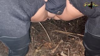 [K2S.CLUB] Fire_Fox - Mein erster Pissclip Outdoor - HD 720P-7