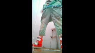 porn video 30 real hardcore porn Spy Toilet in the shopping center, amateur on amateur porn-4
