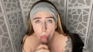 Pink Drip Mom Confronts Bully Accidental Creampie - ManyVids-5