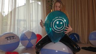 Looner - 10 Beachballs and 6 Balloons -  (FullHD 2024) New Porn-5