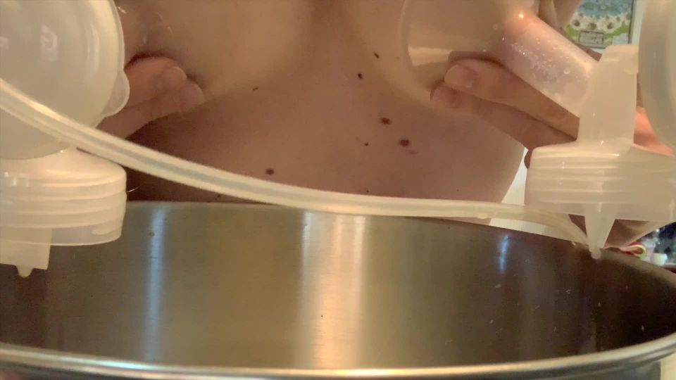 free adult clip 38 yummyfreshMILFmilk – Breastmilk Titty Cakes for Breakfast - breast milk pumping - fetish porn smoking fetish xxx