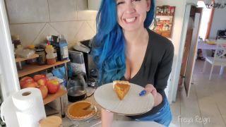 Freya Reign You Really Want The Pie (Femdom porn)-2