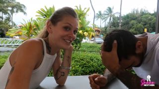 Sammm Next Door - Fuck me by the Ocean in Hawaii - Public Sex Amateur Couple [720p] - Teen-9
