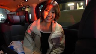 FC2PPV 4664284 3日間！半額！！【顔出し】【8P】お相手は現地調達。美スタイルの性欲モンスターがSEX相手を街中でガチ募集！！野良男達による顔射、乳出し、尻出し、中出しの肉便器映像。-2