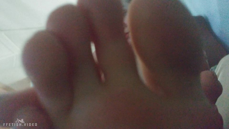 OGFeet - Sativa Skies - foot sniffing 4 mins,  on feet porn 