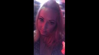 Sarah Peachez () Sarahpeachez - wanna party with me 01-08-2017-4