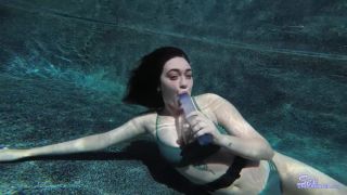 Sexunderwater.com- Piage Playing Around - Paige Taylor Dildo Play - (Feet porn)-0