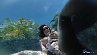 Sexunderwater.com- Piage Playing Around - Paige Taylor Dildo Play - (Feet porn)-7