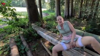 Lea Kirsch - Bin ich jetzt DIE DORFSCHLAMPE AO FICK im Dirndl und LEDERHOSE 1080P - Amateur-1