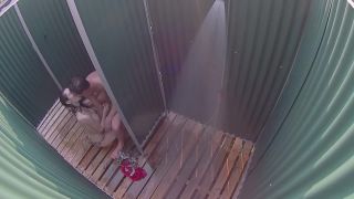 Spying on blowjob in beach  showers-5