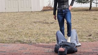 [K2S.CLUB] Ballbusting Bianca - Dominabianca - Ballbustingbianca Humiliating Outdoor Fan Meet - FullHD 1080P-1